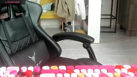 Alice online show from April 8, 8:14 am