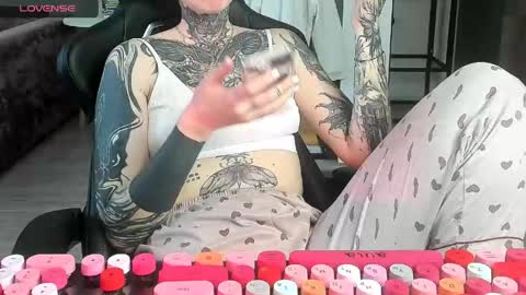 Alice online show from April 15, 6:31 am