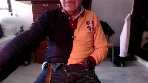 Snapshot of kaarmaa chatting on November 23, 11:21 am kaarmaa online show from November 23, 11:21 am