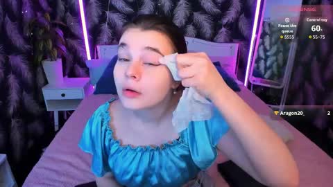 Snapshot of kacey_love chatting on April 22, 6:05 am Kacey online show from April 22, 6:05 am
