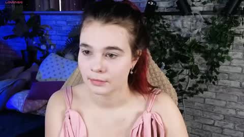 Snapshot of kacey_love chatting on May 7, 6:19 am Kacey online show from May 7, 6:19 am
