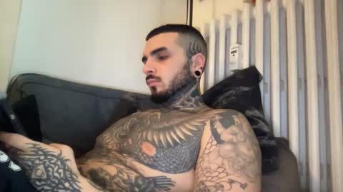 Snapshot of kadmon33 chatting on November 13, 2:05 pm kadmon33 online show from November 13, 2:05 pm