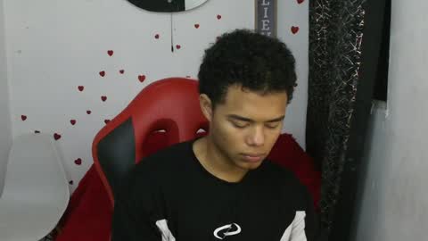 kael_fox online show from April 16, 6:41 pm