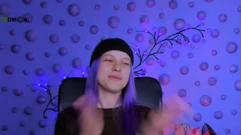 Snapshot of kaela_spell_ chatting on April 20, 10:22 pm kaela_spell_ online show from April 20, 10:22 pm
