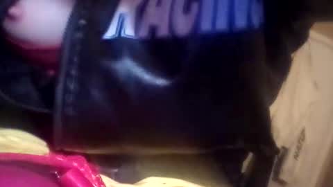 Sissykaeleeslut666 online show from December 2, 7:03 am