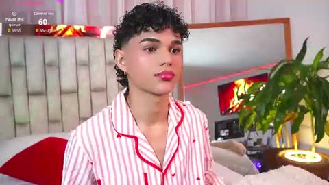 kai_onfire online show from June 29, 10:43 pm