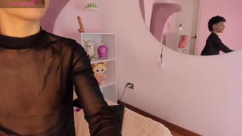 Snapshot of kai_riptide chatting on March 11, 3:48 am Kai online show from March 11, 3:48 am