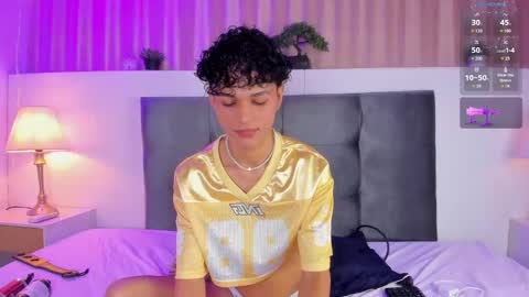 Snapshot of kai_riptide chatting on September 27, 8:03 pm Kai online show from September 27, 8:03 pm