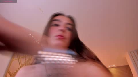 Snapshot of kaiaferreira chatting on February 17, 3:53 pm Kaia Ferreira online show from February 17, 3:53 pm