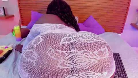 kaiavalentine online show from March 4, 8:26 pm