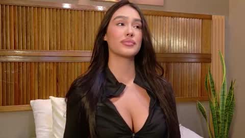 kaiawhite online show from February 25, 8:51 pm