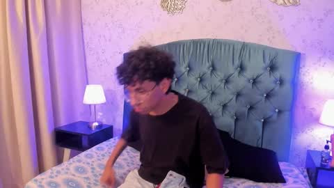 kai online show from March 1, 3:08 am