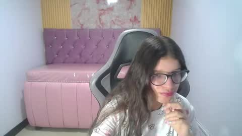 Kailee online show from April 16, 12:50 pm