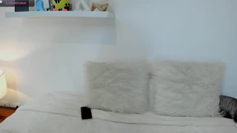 Snapshot of kailua_rose chatting on January 7, 1:28 am KailuaRose online show from January 7, 1:28 am