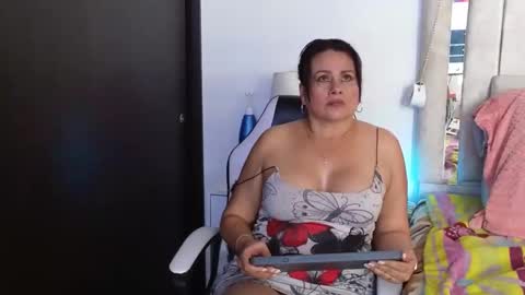 Snapshot of kaily_jonness chatting on January 31, 9:59 pm kaily jonness online show from January 31, 9:59 pm