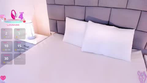 Kailyn online show from October 13, 1:33 pm