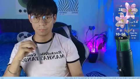 Snapshot of kain_moretti chatting on May 23, 7:29 pm KAIN online show from May 23, 7:29 pm