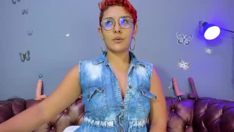 kaira_mosse_ online show from March 1, 11:56 am