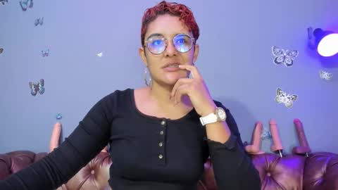 kaira_mosse_ online show from March 3, 11:27 am