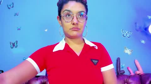 kaira_mosse_ online show from May 17, 11:50 am