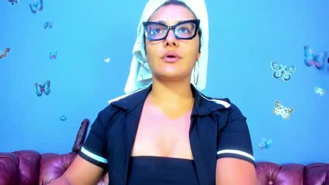 kaira_mosse_ online show from May 26, 11:28 am