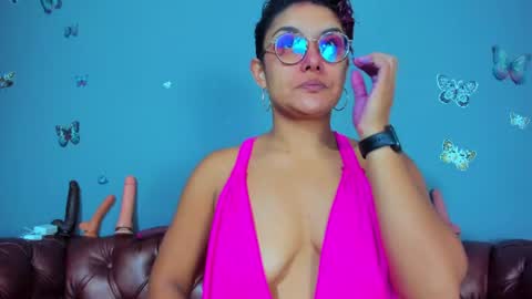 kaira_mosse_ online show from July 11, 11:02 am