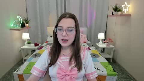 Snapshot of kaisajenner chatting on March 9, 8:10 pm Kaisa online show from March 9, 8:10 pm