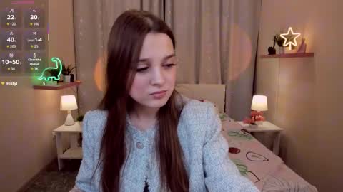 Snapshot of kaisajenner chatting on November 25, 8:20 pm Kaisa online show from November 25, 8:20 pm