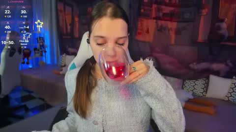 Snapshot of kaisajenner chatting on November 30, 5:17 pm Kaisa online show from November 30, 5:17 pm