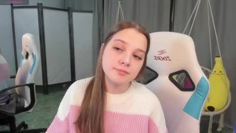 Snapshot of kaisajenner chatting on February 7, 9:24 am Kaisa online show from February 7, 9:24 am