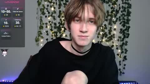 Snapshot of kaislutx chatting on November 29, 10:13 pm slutkai online show from November 29, 10:13 pm