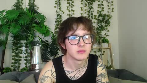 kaitonyan online show from April 2, 11:57 pm