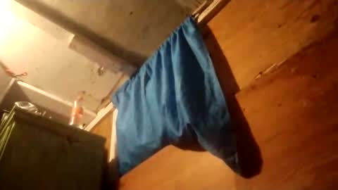 kakaroto30102 online show from December 4, 3:10 pm