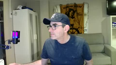 Snapshot of kalem48 chatting on January 30, 12:18 am MusicMen49 online show from January 30, 12:18 am