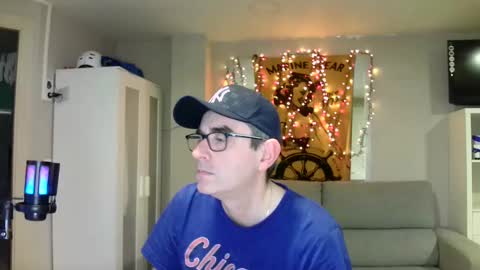 Snapshot of kalem48 chatting on February 4, 1:13 am MusicMen49 online show from February 4, 1:13 am