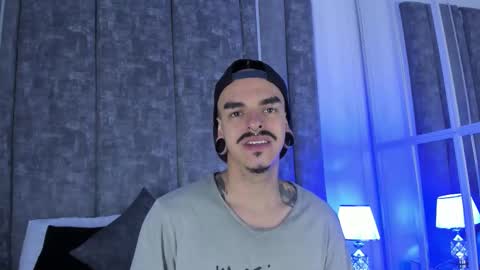 Snapshot of kaletattoos chatting on October 21, 11:33 am Kale online show from October 21, 11:33 am