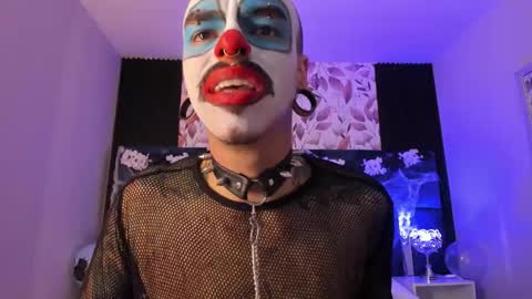 Snapshot of kaletattoos chatting on October 31, 11:44 am Kale online show from October 31, 11:44 am