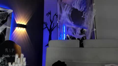 Snapshot of kaletattoos chatting on November 2, 11:45 am Kale online show from November 2, 11:45 am