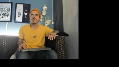 Snapshot of kaletattoos chatting on December 2, 7:20 pm Kale online show from December 2, 7:20 pm