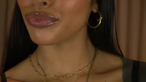 Snapshot of kaligray10 chatting on September 15, 7:47 pm kaligray10 online show from September 15, 7:47 pm