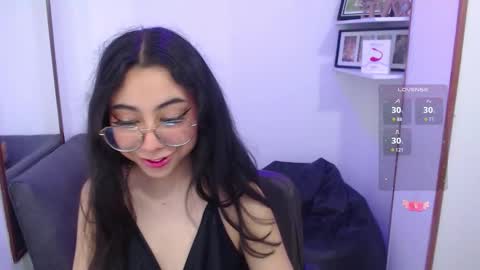 Snapshot of kalilowe_ chatting on November 3, 5:03 pm Kali online show from November 3, 5:03 pm