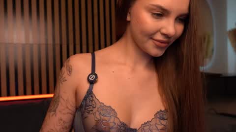 Please call me Kalisa online show from January 16, 7:40 pm