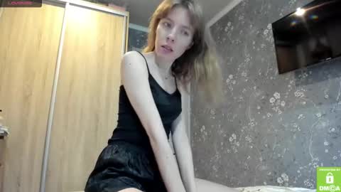 Snapshot of kalisee_ chatting on November 13, 8:57 am Kalisee online show from November 13, 8:57 am