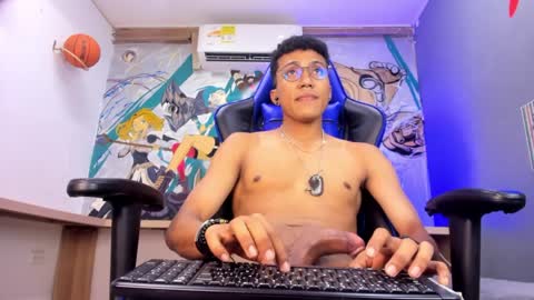 kall_ell_ online show from April 10, 7:51 pm