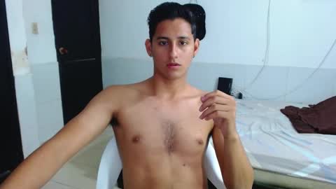 Snapshot of kam_and_friends chatting on December 3, 1:30 am Kev online show from December 3, 1:30 am