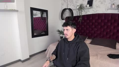 Snapshot of kamal_wolff chatting on February 17, 12:34 pm jhon online show from February 17, 12:34 pm