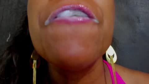 Snapshot of kamariafyre chatting on January 31, 9:48 am Kamaria Fyre online show from January 31, 9:48 am