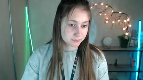 kamilla_love_ online show from May 23, 12:53 pm