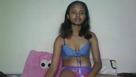 kamillah69 online show from March 5, 7:48 am