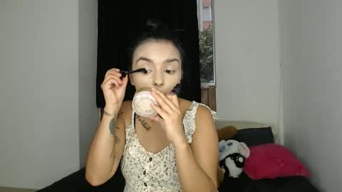 kammy   y   camila online show from December 17, 10:05 pm